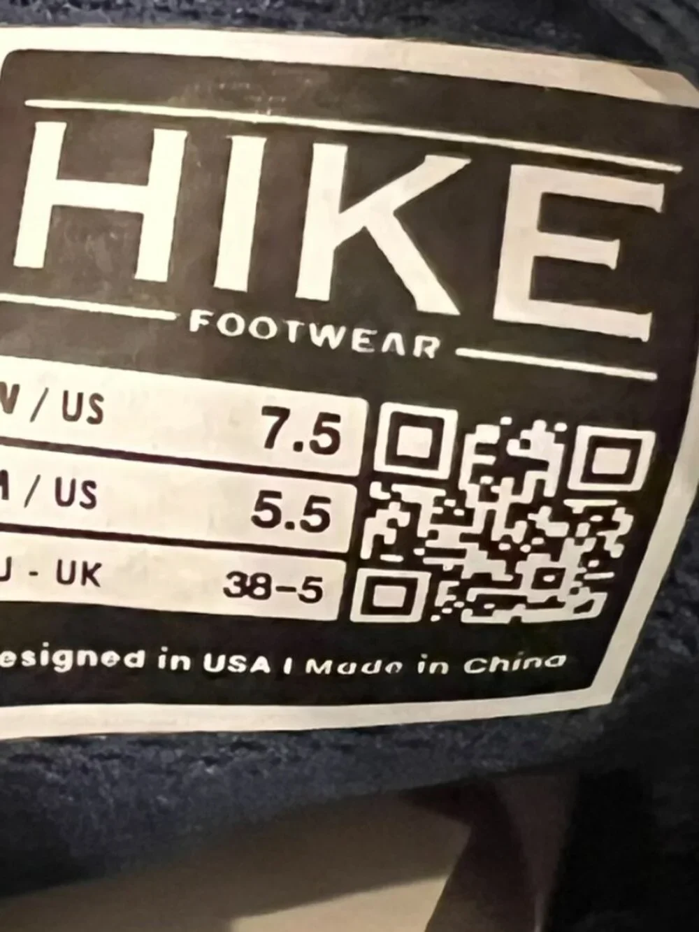 Lightweight Navy Blue Training Sneakers